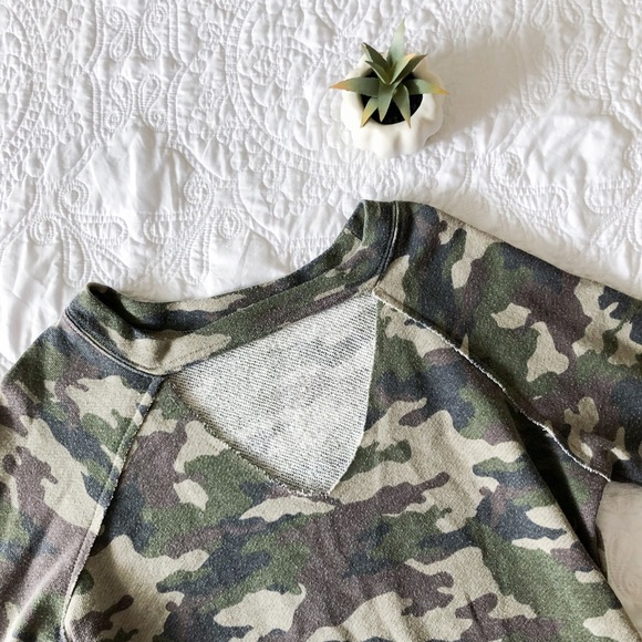 True Craft Tops - true craft camo sweatshirt